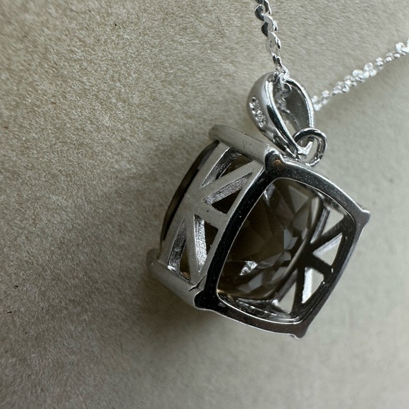 Faceted Square Smoky Quartz Pendant on Silver Chain - Picture 4 of 11